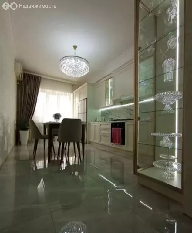 1-комнатная квартира: Махачкала, улица Перова, 5 (52 м) - Фото 1