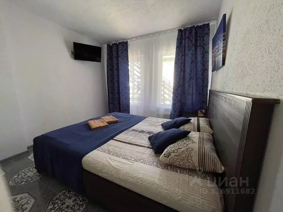 2-к кв. Краснодарский край, Геленджик ул. Розы Люксембург, 45А (30.0 ... - Фото 1