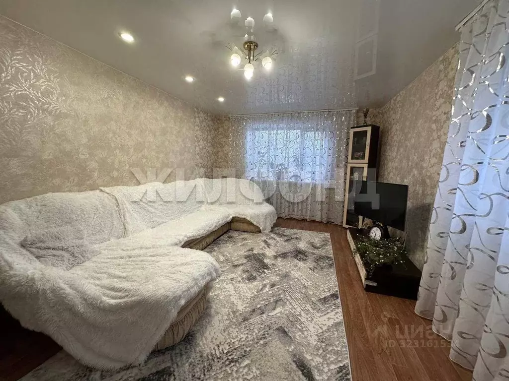 3-к кв. Новосибирская область, Колывань рп ул. Карла Маркса, 112 (64.5 ... - Фото 2