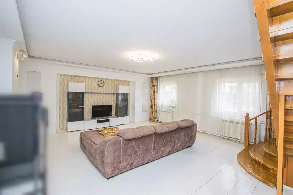 Дом в Бурятия, Улан-Удэ ул. Гутайская, 1 (137 м) - Фото 2