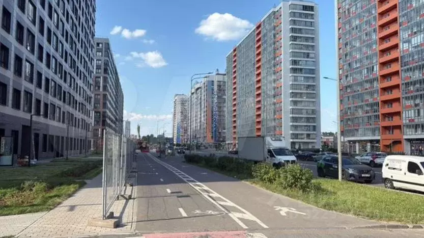 Гараж в Санкт-Петербург ул. Среднерогатская, 11к2 (27 м) - Фото 1