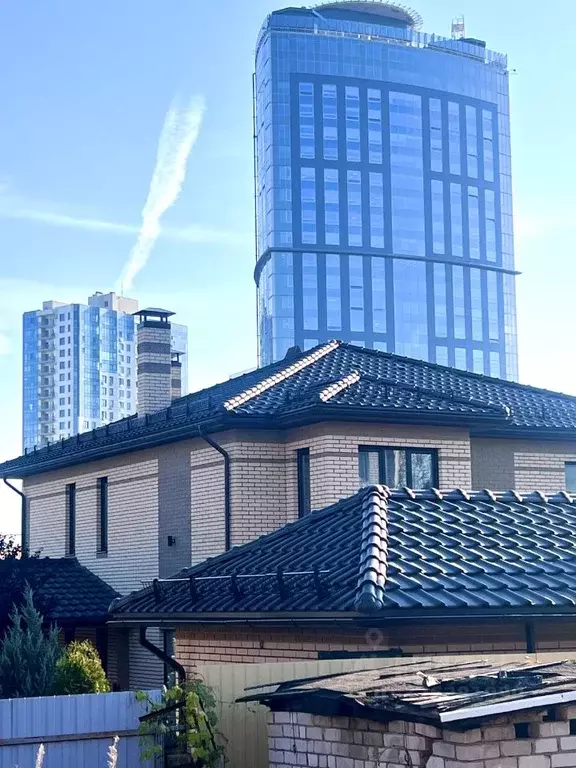 Дом в Волгоградская область, Волгоград Васильковская ул. (205 м) - Фото 1