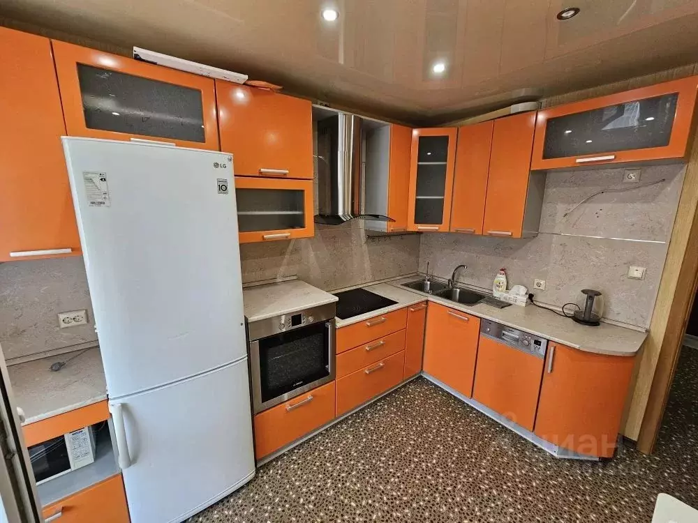 2-к кв. Приморский край, Владивосток Русская ул., 57Г (45.0 м) - Фото 1