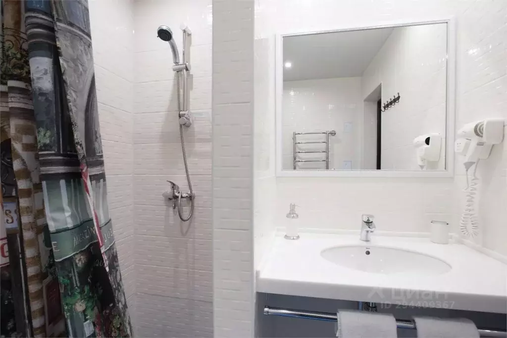 Комната Псковская область, Псков ул. Декабристов, 64 (16.0 м) - Фото 2