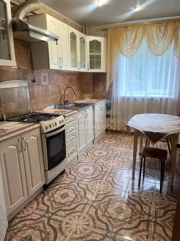 3-к кв. Брянская область, Брянск Комсомольская ул., 18 (61.1 м) - Фото 1