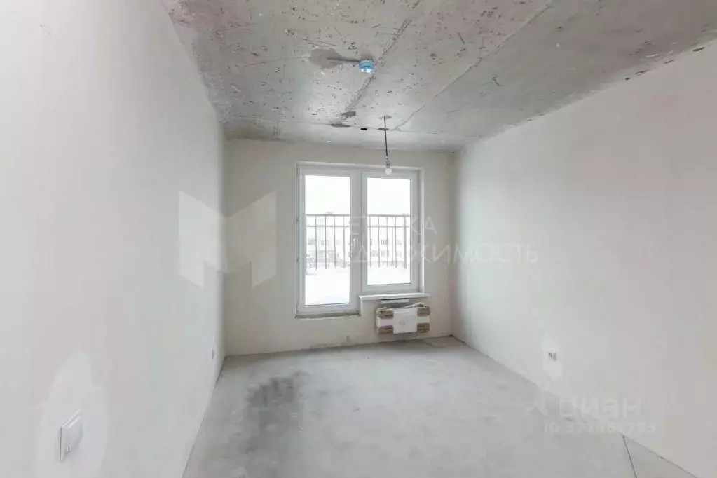 1-к кв. Тюменская область, Тюмень ул. Лесопарковая, 1к2 (32.0 м) - Фото 1