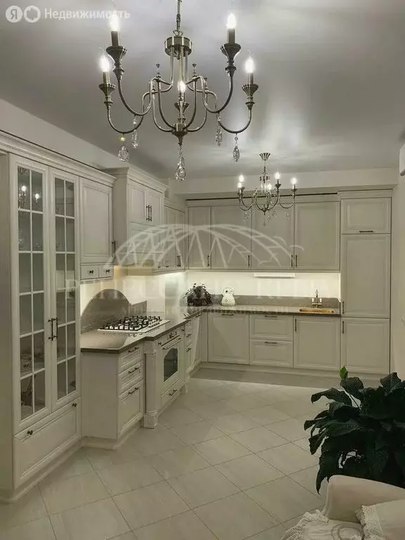 3-комнатная квартира: Севастополь, улица Адмирала Фадеева, 46Б (71 м) - Фото 2