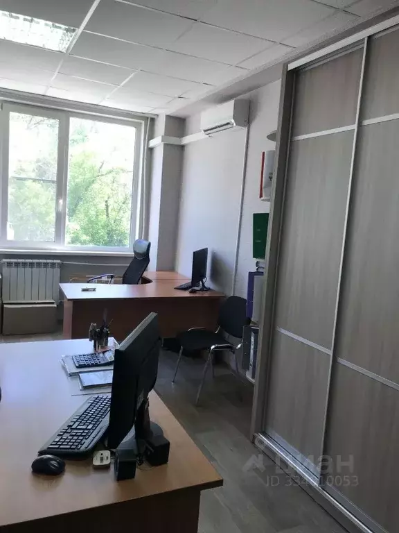 Помещение свободного назначения в Омская область, Омск просп. ... - Фото 2