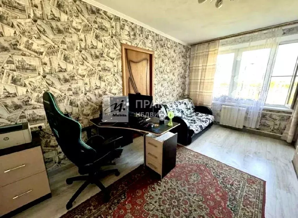 Продается 3-комнатная квартира - Фото 1