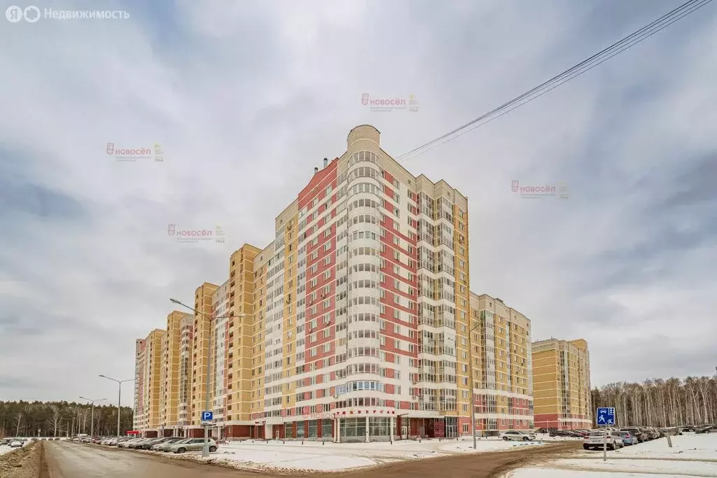 3-комнатная квартира: Екатеринбург, улица Рутминского, 4 (88 м) - Фото 1