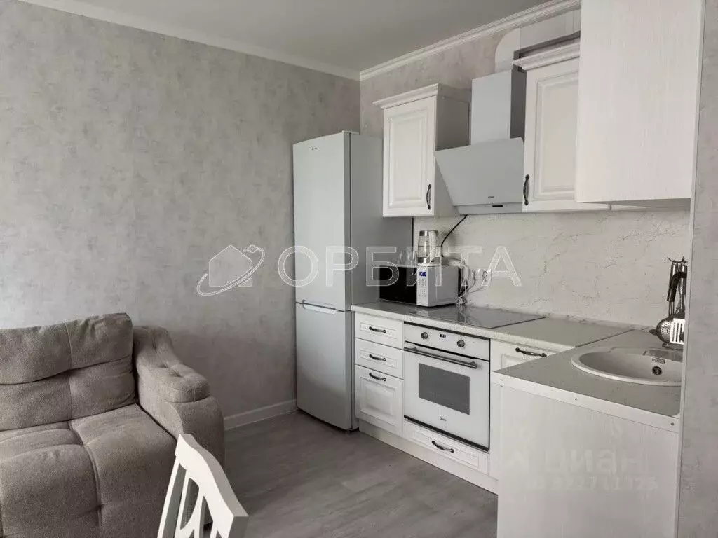 1-к кв. Тюменская область, Тюмень ул. Николая Глебова, 3 (37.0 м) - Фото 1