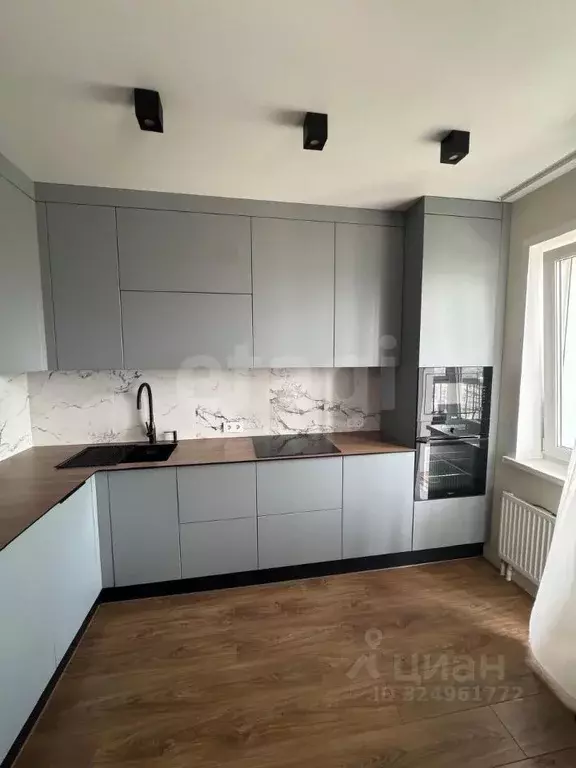 Студия Красноярский край, Красноярск ул. Авиаторов, 3 (43.7 м) - Фото 1