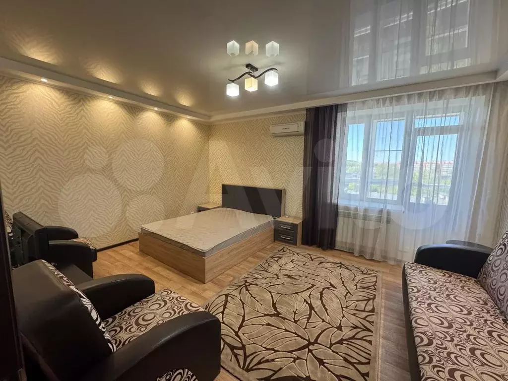 1-к. квартира, 42 м, 8/9 эт. - Фото 0