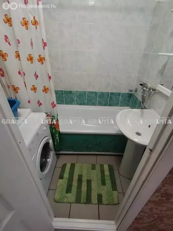 2-комнатная квартира: Красноярск, улица Чернышевского, 108 (53 м) - Фото 1