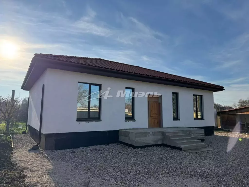 Коттедж в Крым, Симферопольский район, Гвардейское пгт ул. Бирюкова, ... - Фото 2