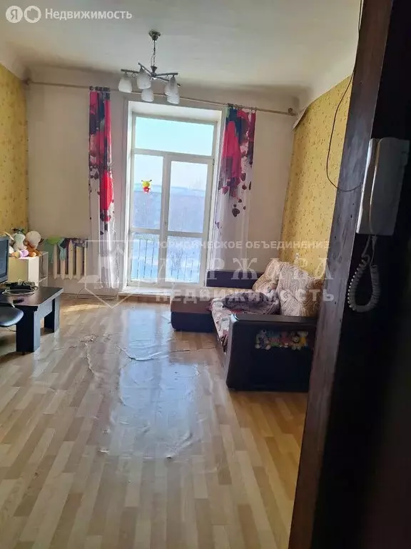 2-комнатная квартира: Кемерово, Гурьевская улица, 14 (59.9 м) - Фото 1