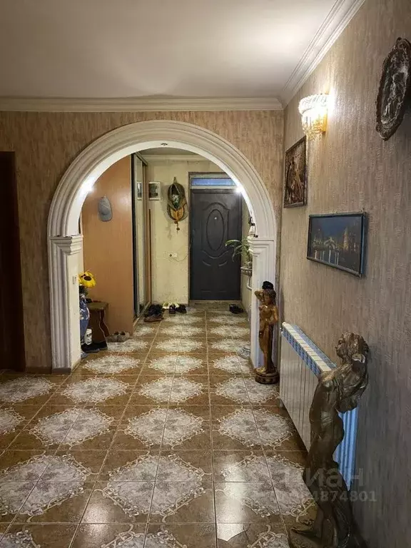 Дом в Волгоградская область, Волгоград ул. имени Менделеева (186 м) - Фото 1