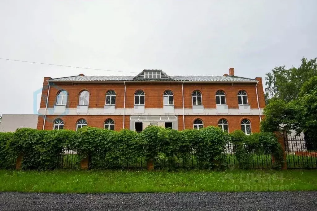 Коттедж в Омская область, Омск ул. 11-я Любинская (250 м) - Фото 0