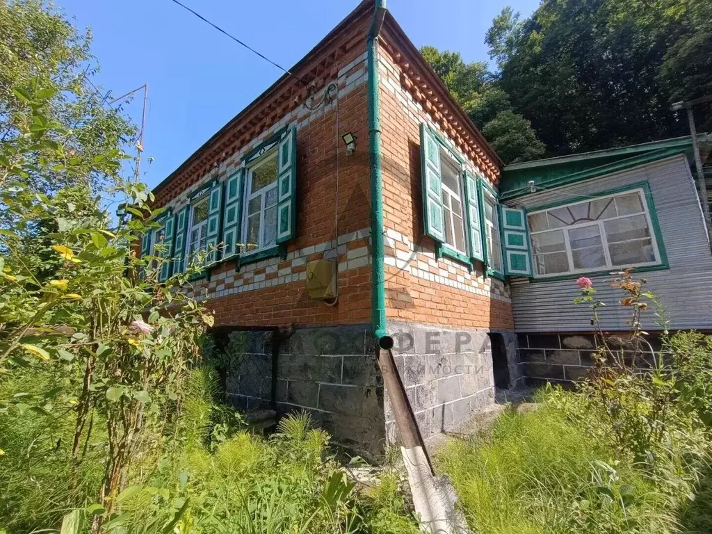 Дом в Краснодарский край, Апшеронск Заречная ул. (100 м) - Фото 1