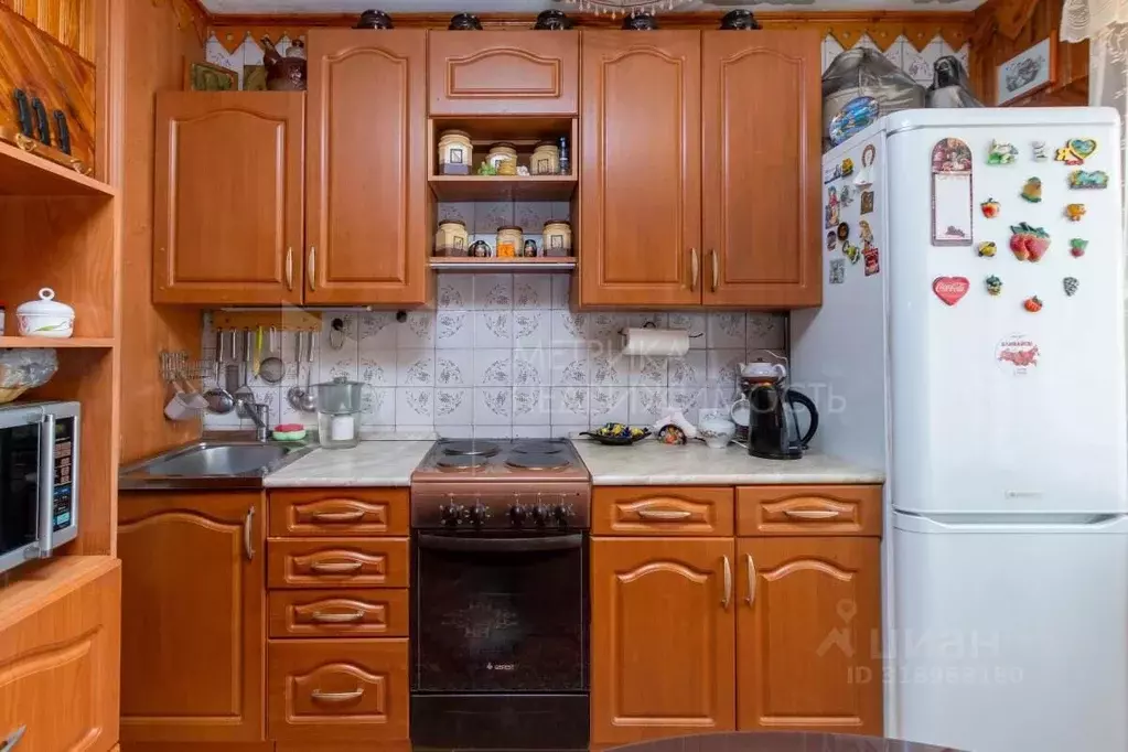 3-к кв. Тюменская область, Тюмень ул. Николая Чаплина, 127 (73.9 м) - Фото 0