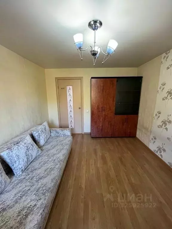 2-к кв. Кировская область, Киров Октябрьский просп., 124 (50.0 м) - Фото 1