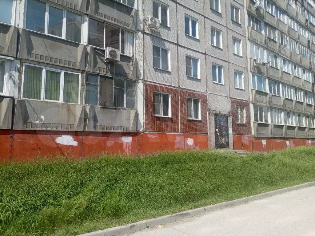 2-к. квартира, 42,6 м, 1/9 эт. - Фото 0