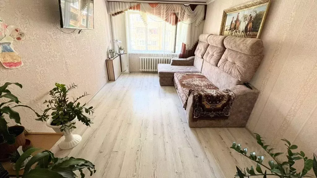 3-к кв. Башкортостан, Стерлитамак ул. Артема, 144 (67.8 м) - Фото 0