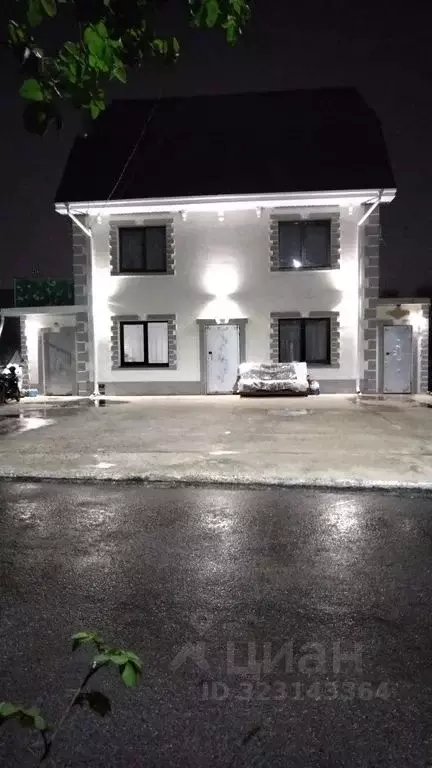 Дом в Воронежская область, Воронеж ул. Крылова, 83 (300 м) - Фото 1