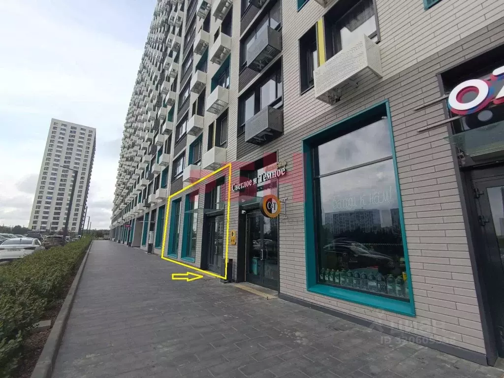 Торговая площадь в Тюменская область, Тюмень Озерный парк жилой ... - Фото 1