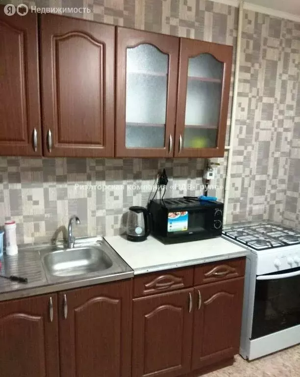 2-комнатная квартира: Хабаровск, улица Свердлова, 32 (49.6 м) - Фото 0