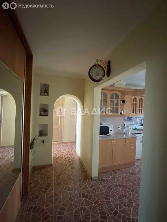 3-комнатная квартира: Улан-Удэ, проспект Строителей, 42 (68 м) - Фото 1