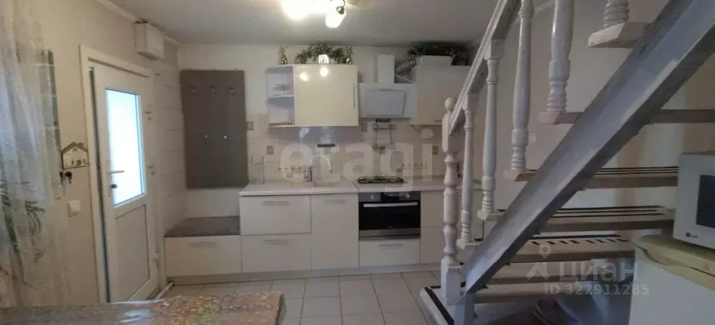 Дом в Тюменская область, Тюмень Большая Заречная ул. (100 м) - Фото 1