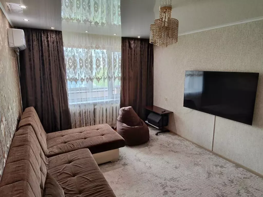3-к кв. Татарстан, Набережные Челны 49-й комплекс, 6 (59.0 м) - Фото 0