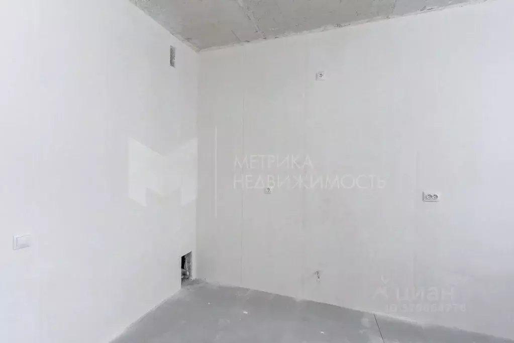 1-к кв. Тюменская область, Тюмень ул. Тимофея Чаркова, 91 (36.5 м) - Фото 1