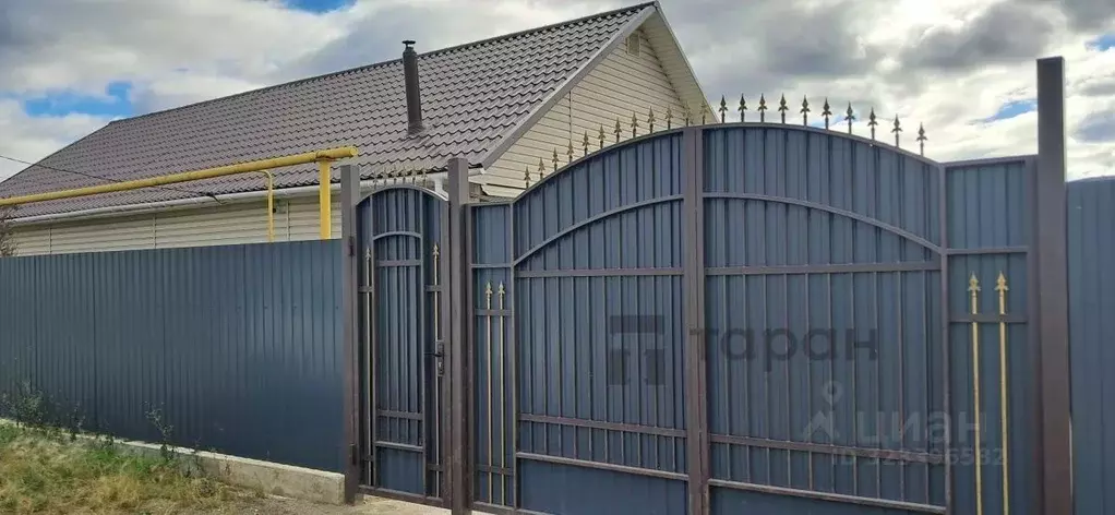 Дом в Челябинская область, Сосновский муниципальный округ, с. ... - Фото 1