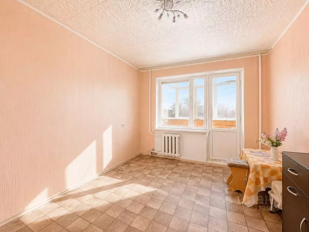 Комната Псковская область, Псков Сиреневый бул., 1 (12.3 м) - Фото 1