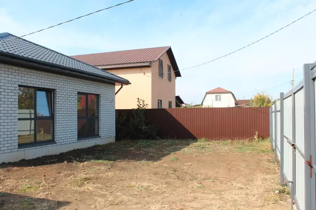 Дом в Саратовская область, Энгельсский район, Красноярское ... - Фото 2