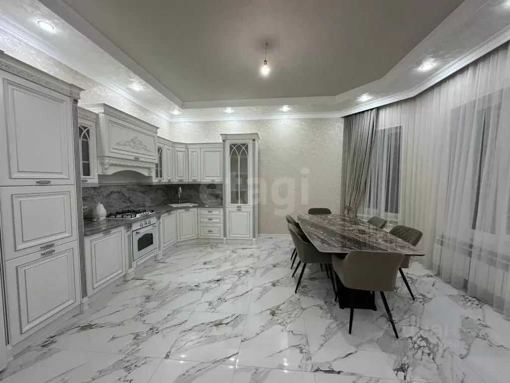 Дом в Ингушетия, Назрань  (360 м) - Фото 1