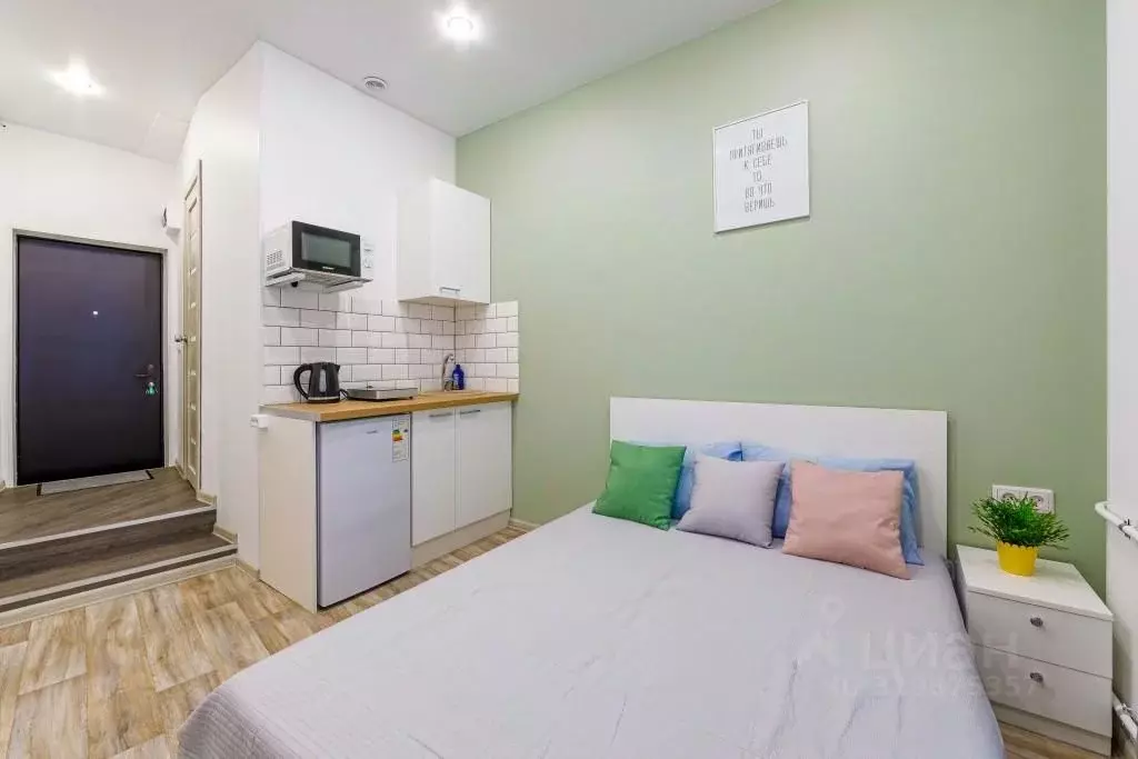 1-к кв. Свердловская область, Екатеринбург ул. Крестинского, 35 (18.0 ... - Фото 1
