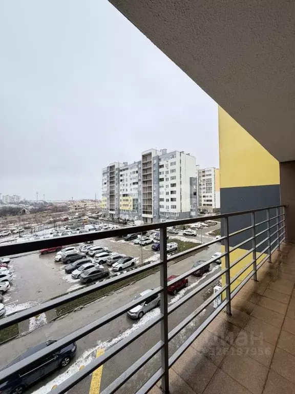 3-к кв. Крым, Симферопольский район, Молодежное пгт ул. Парковая, 2 ... - Фото 1