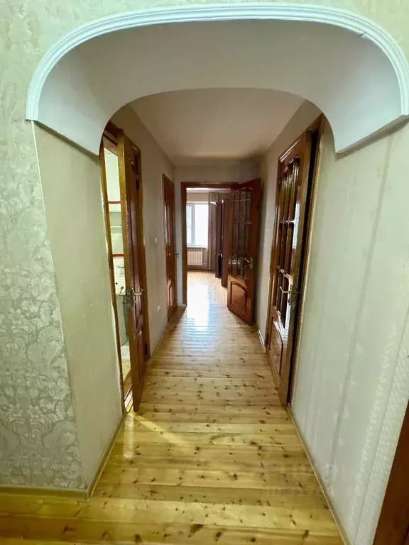4-к кв. Дагестан, Махачкала ул. Зои Космодемьянской, 20А (100.0 м) - Фото 0