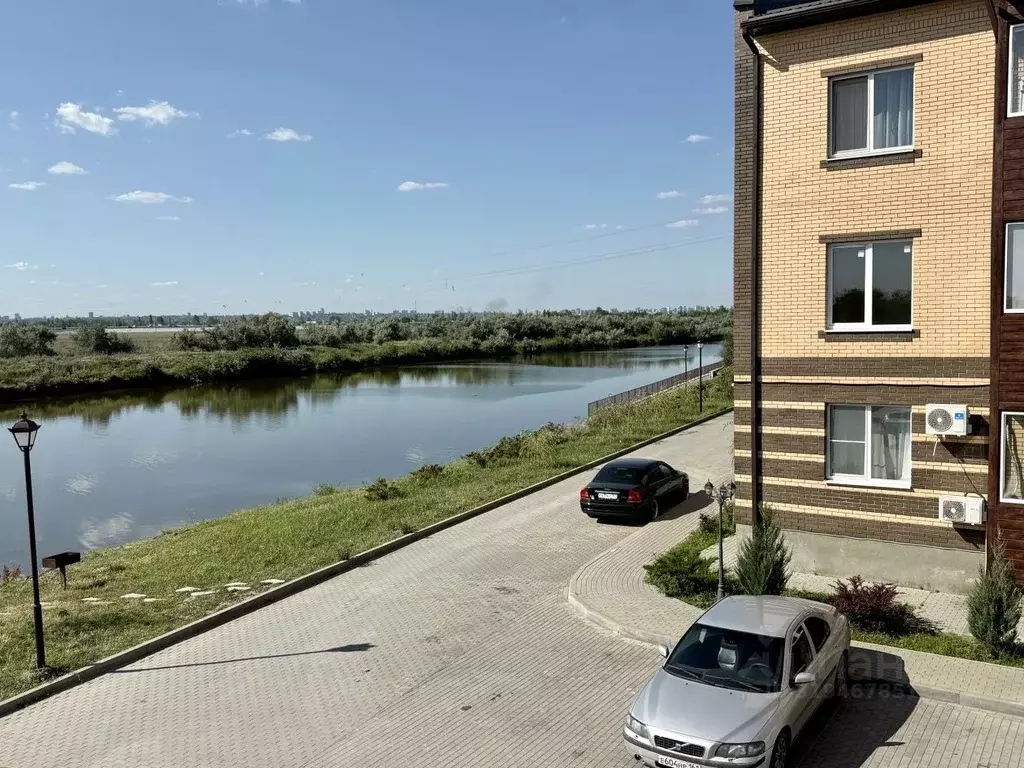 2-к кв. Ростовская область, Батайск Артемовская ул., 146Вк8 (61.2 м) - Фото 0