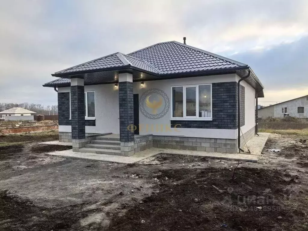 Дом в Белгородская область, Строитель Яковлевский городской округ, ул. ... - Фото 1