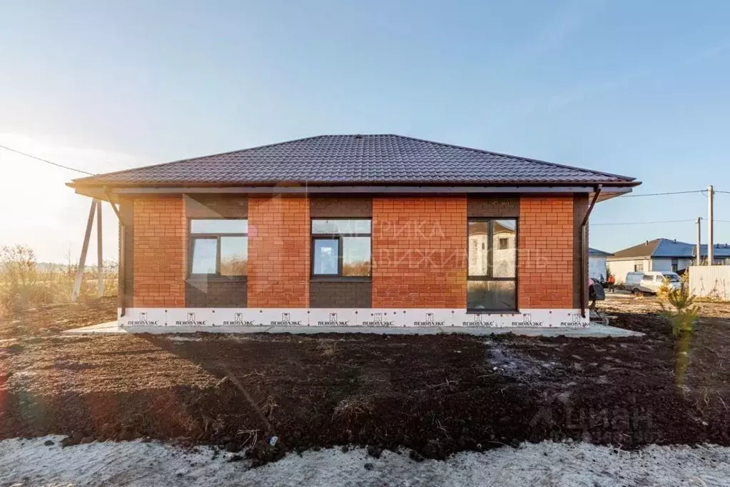 Коттедж в Тюменская область, Тюменский муниципальный округ, с. ... - Фото 1