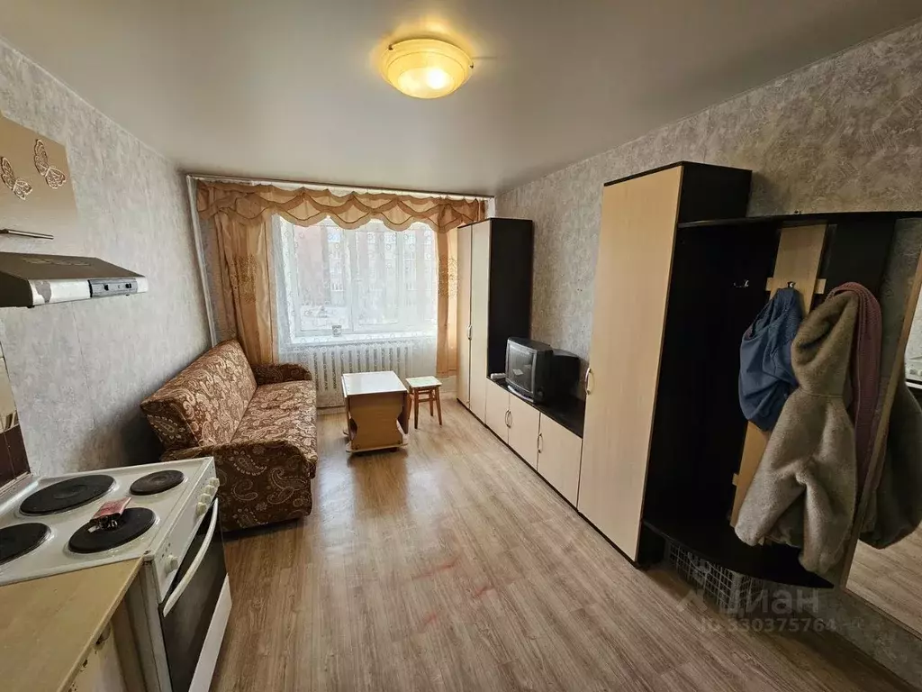 Комната Омская область, Омск ул. 10 лет Октября, 145А (18.0 м) - Фото 1