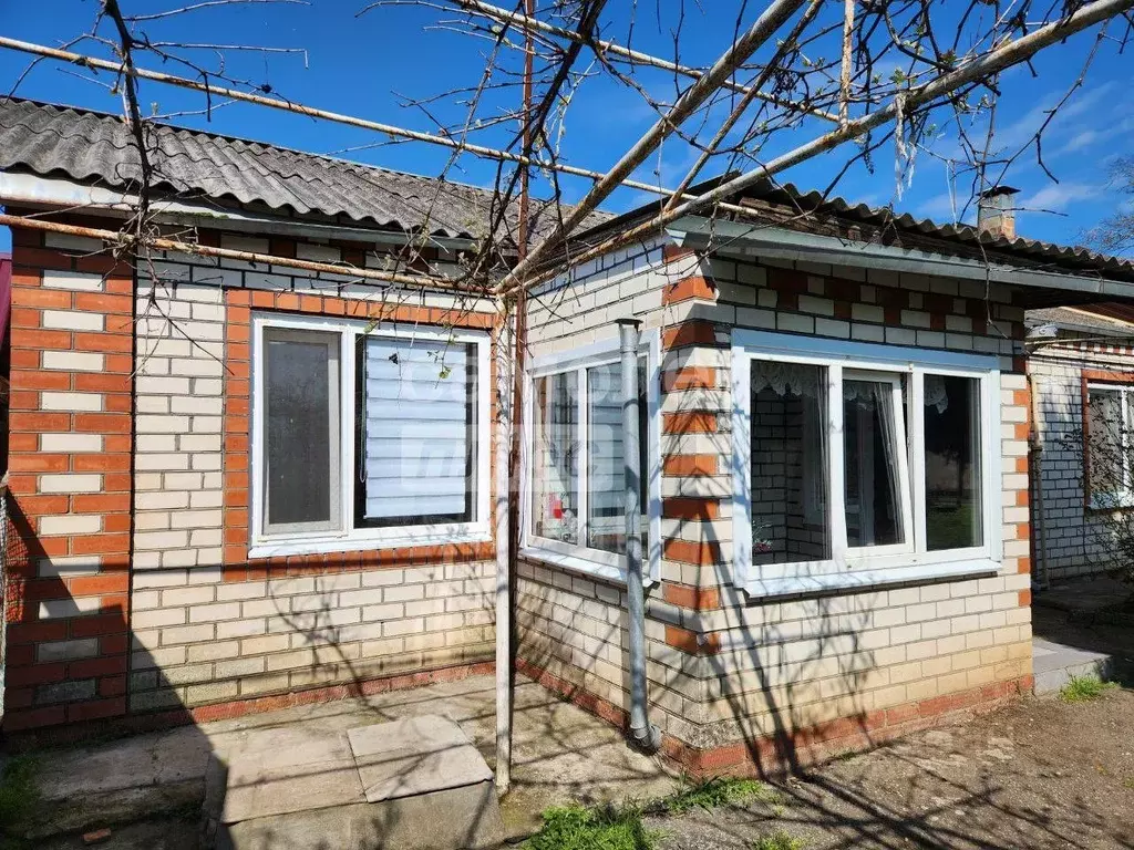 Дом в Краснодарский край, Брюховецкий район, Брюховецкая ст-ца ул. ... - Фото 1