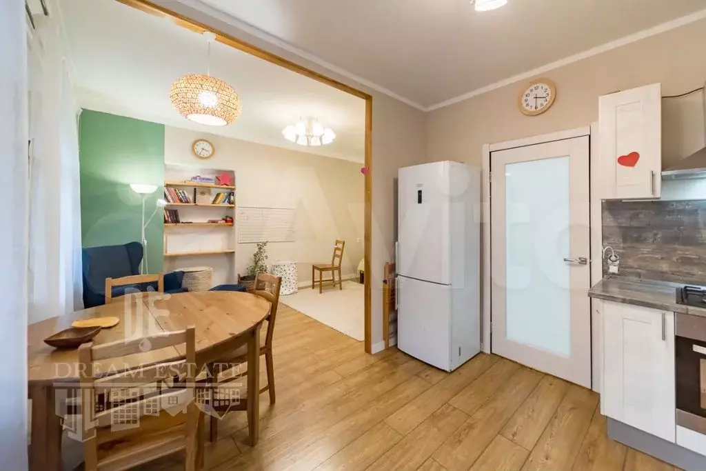 2-к. квартира, 64 м, 4/4 эт. - Фото 1