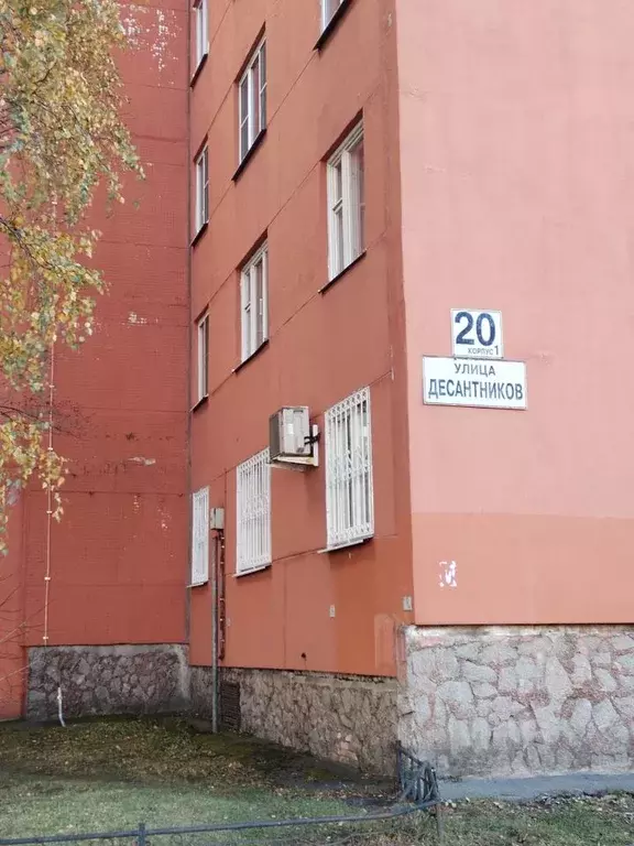 3-к кв. Санкт-Петербург ул. Десантников, 20к1 (64.0 м) - Фото 1