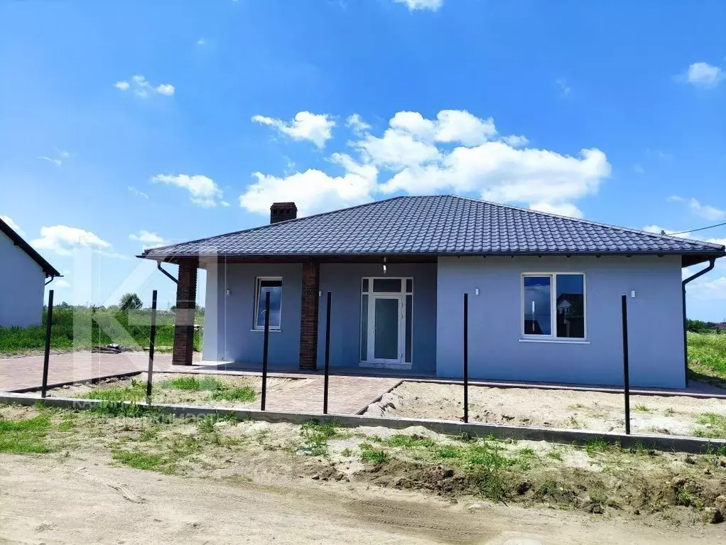 Дом в Калининградская область, Гурьевский муниципальный округ, пос. ... - Фото 1