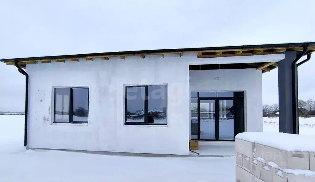 Дом в Калининградская область, Гурьевский муниципальный округ, пос. ... - Фото 1